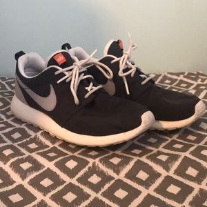 Nike Roshe One Retro